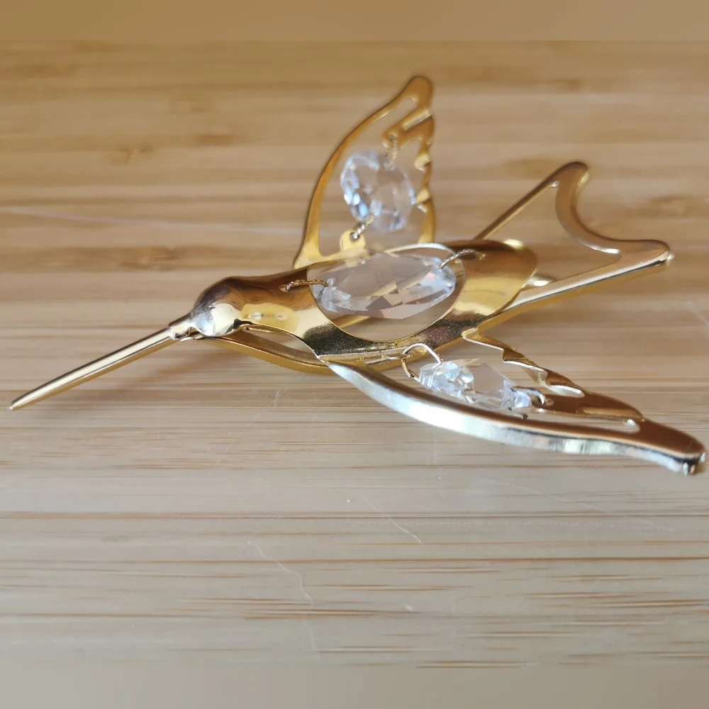 Hummingbird - Picture 1 of 7